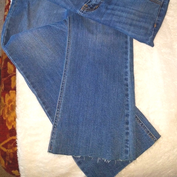 Francesca's Collections Jeans High Rise Slim Boot Harper Cropped Raw Hem size 30 - Picture 2 of 7